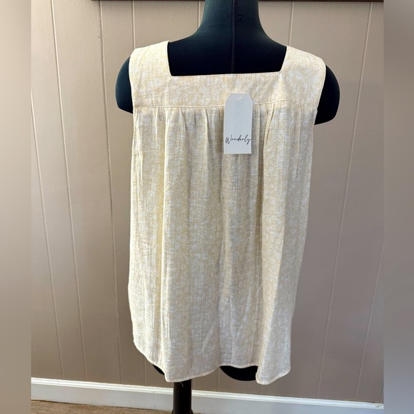 Wonderly • Square Neck Sleeveless Blouse - Picture 7 of 7